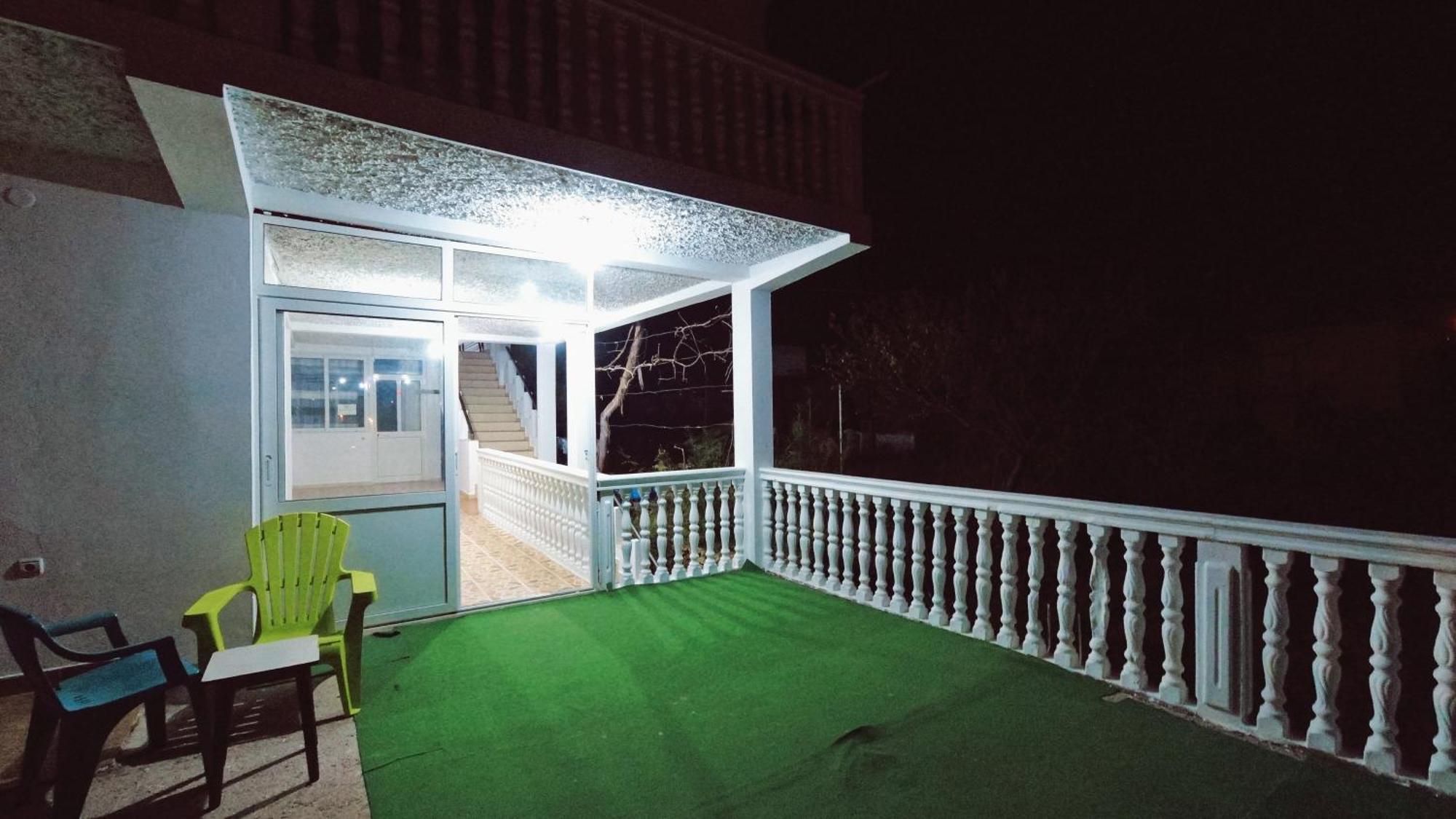 Green Moonlight Ούλτσιν Εξωτερικό φωτογραφία